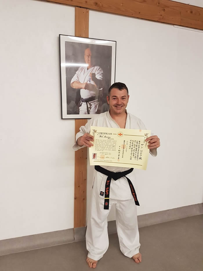 Remise de ceinture noire 1er Dan de karaté Kyokushinkai à Yann Rousteau