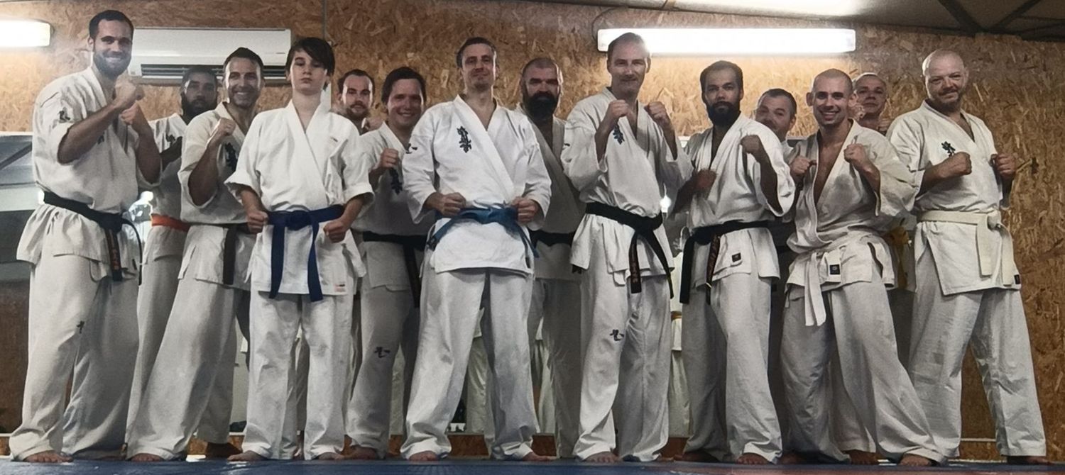 Fin d'entrainement au ryuko dojo en septembre 2022