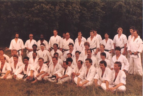 Photo de groupe à Papendal lors de la venue de Maître OYAMA